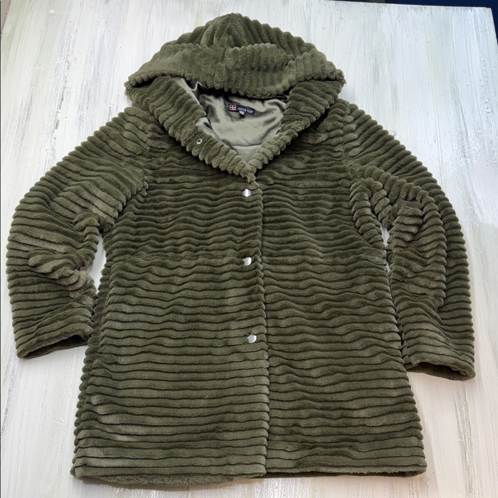 ✨ Carré Noir Super Soft Olive Ribbed Faux Fur Teddy Jacket with Hood Sz M✨